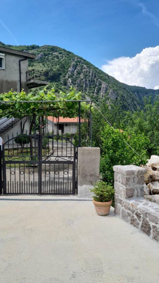 Ferienwohnung Anastasija 2 Kotor Exterior foto